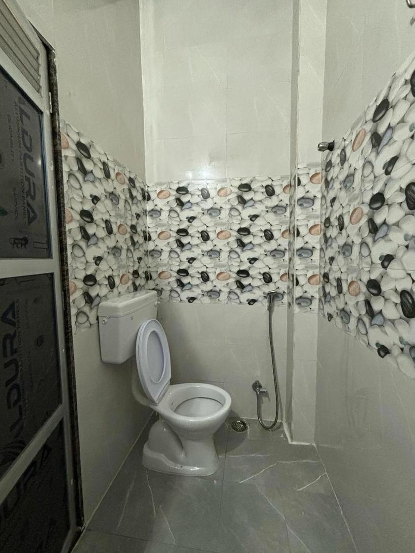 Madhuri Guest House Váránaszi Kültér fotó